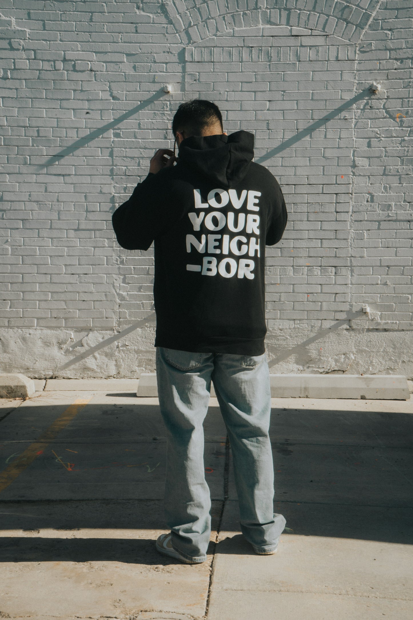 Love Your Neighbor – Hoodie